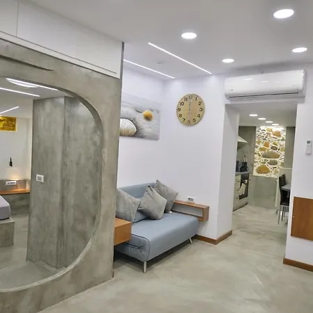 Cave Luxury House Kíssamos